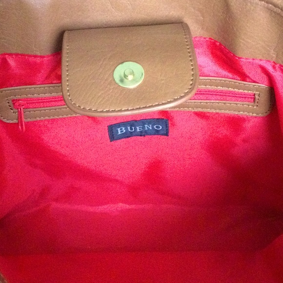 Red/White striped tote with tan faux leather trim - Picture 7 of 7